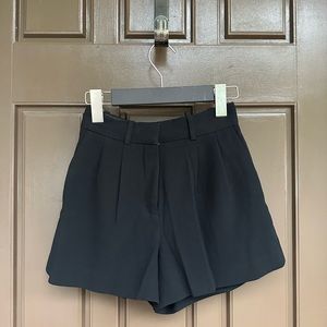 Aritzia Babaton Pleated Mini Short in Black